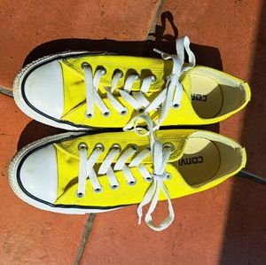 CONVERSE all-star low top in yellow